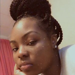 Meet your Posher, Jeleah